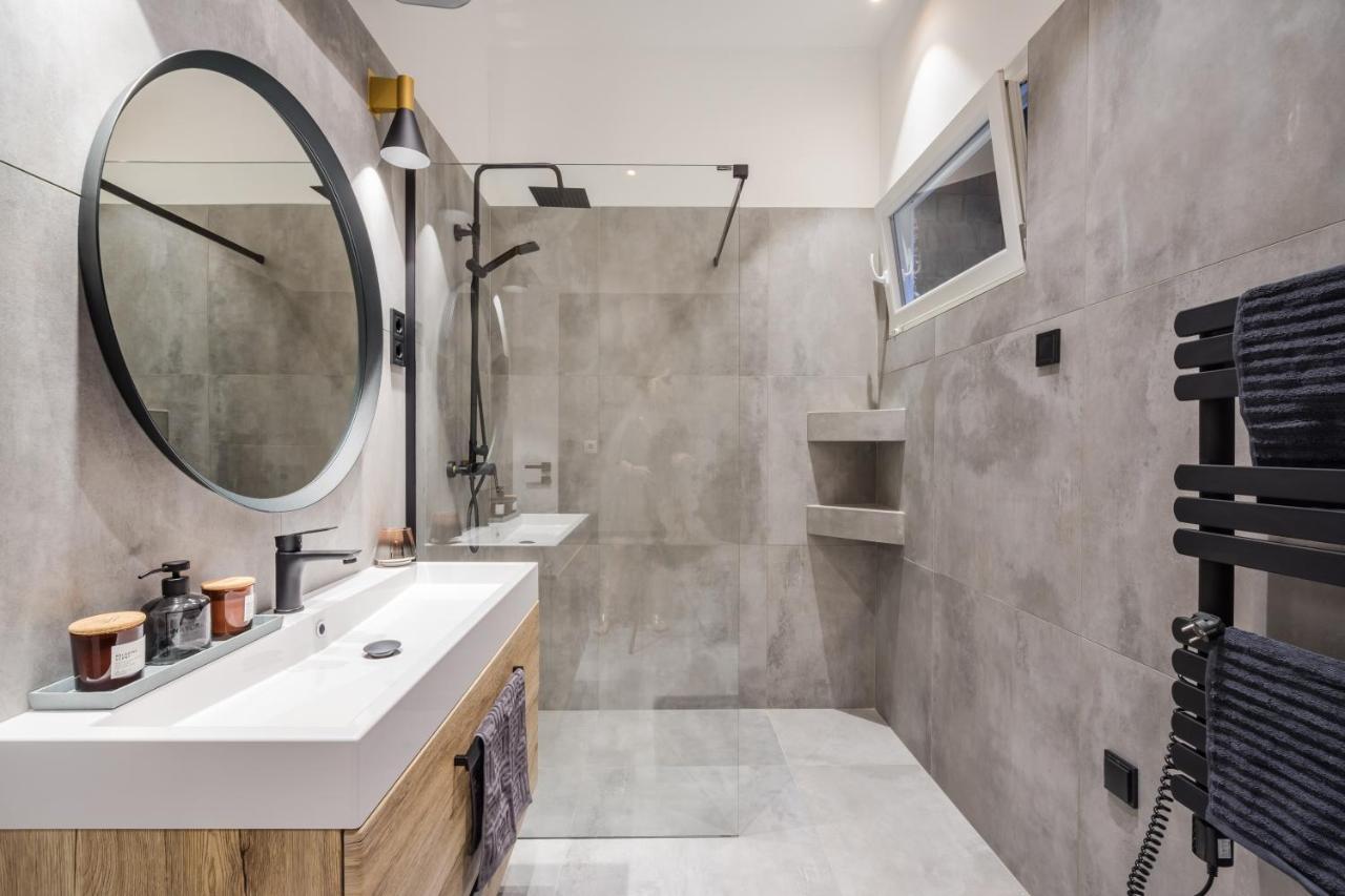 Tilia Luxury Apartment - 3 Bedrooms With Ac Budapest Exteriör bild