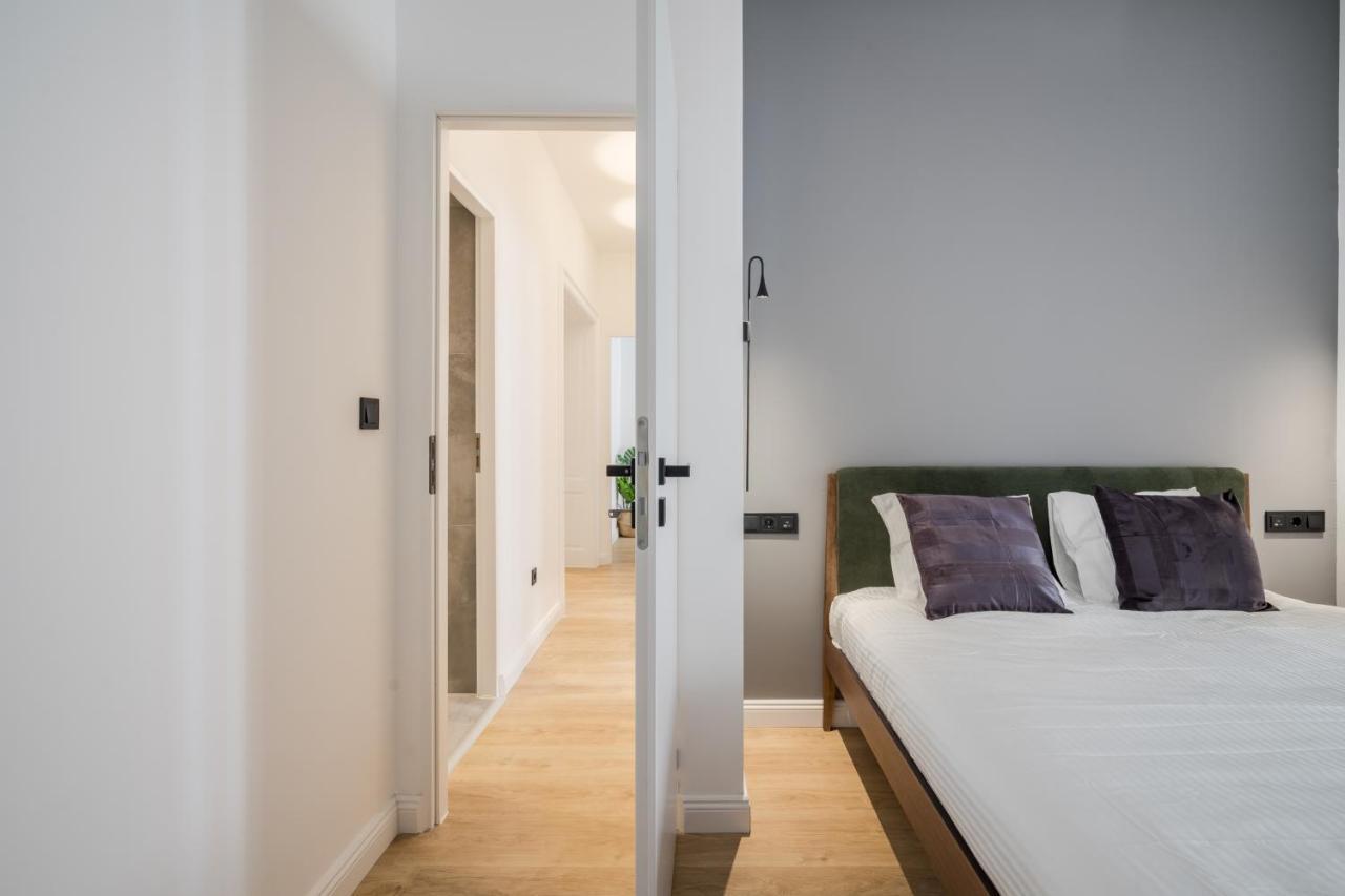Tilia Luxury Apartment - 3 Bedrooms With Ac Budapest Exteriör bild
